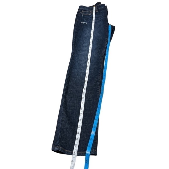 Else Distressed Skinny Jeans in Rory - Picture 7 of 9